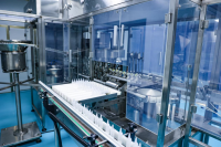 泾河新城圣奥药业的国内首条兽用塑瓶粉针剂（吹灌封）生产线即将投产